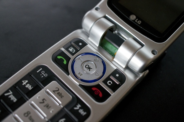 UMTS Handy ausgeschlachtet
